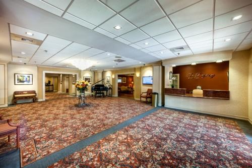 The-Regency-Assisted-Living-Lobby-3